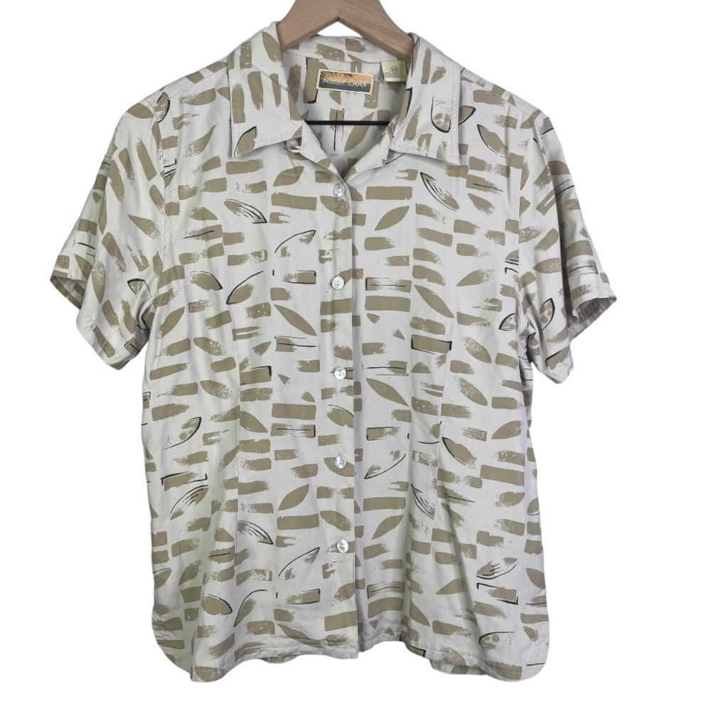 Vintage Bobby Chan Women’s 100% Silk Printed Short Sleeve Button Blouse